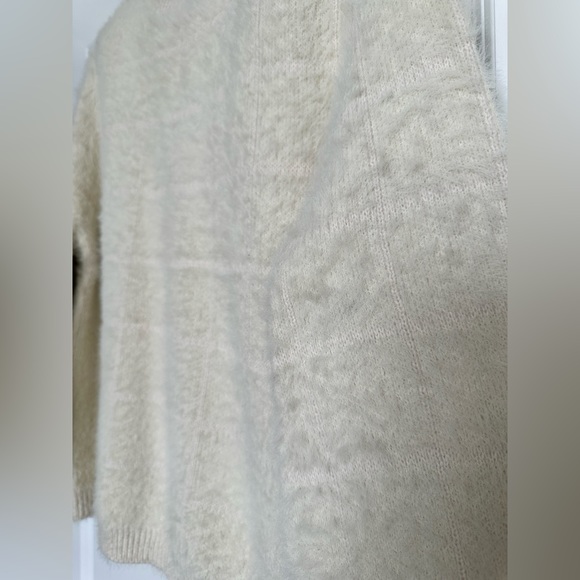 Allie Rose Cozy Sweater (New Without Tags) - Picture 10 of 16